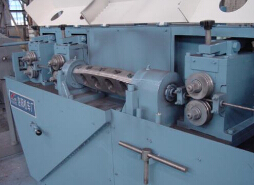 【調直切斷機】除銹方便,生產(chǎn)效率高